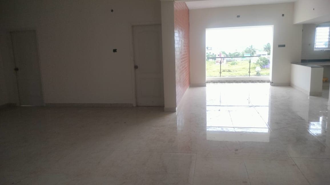 Luxurious Flats for Sale @ AVADI near VELTECH COLLEGE - Image 8
