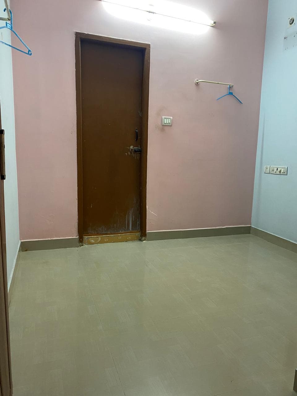 Resale 1 BHK flat in Perungalathur, Chennai - Image 5